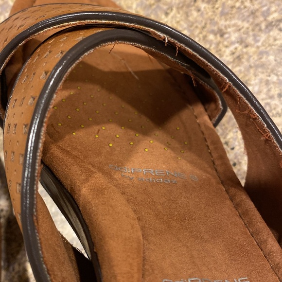 Rockport AdiPrene by Adidas Brown Sandals 7.5 With FLAWS Loose Threads etc. - Picture 10 of 17